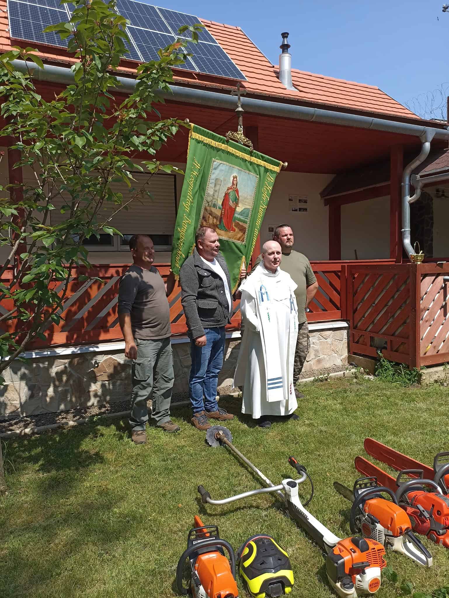 Szentmise a Börzsöny erdeiben dolgozó favágókért és bányászokért